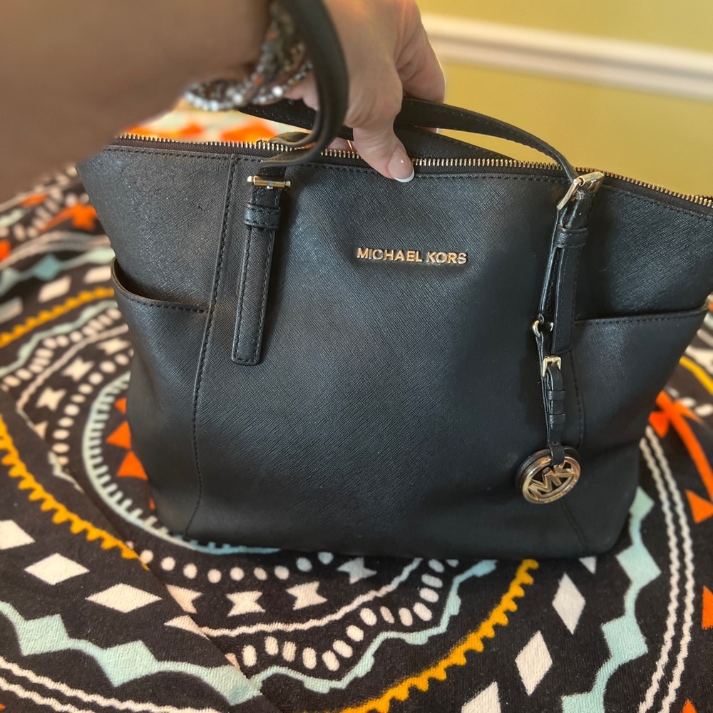 Michael Kors Elegant Black Tote GREAT BUY!